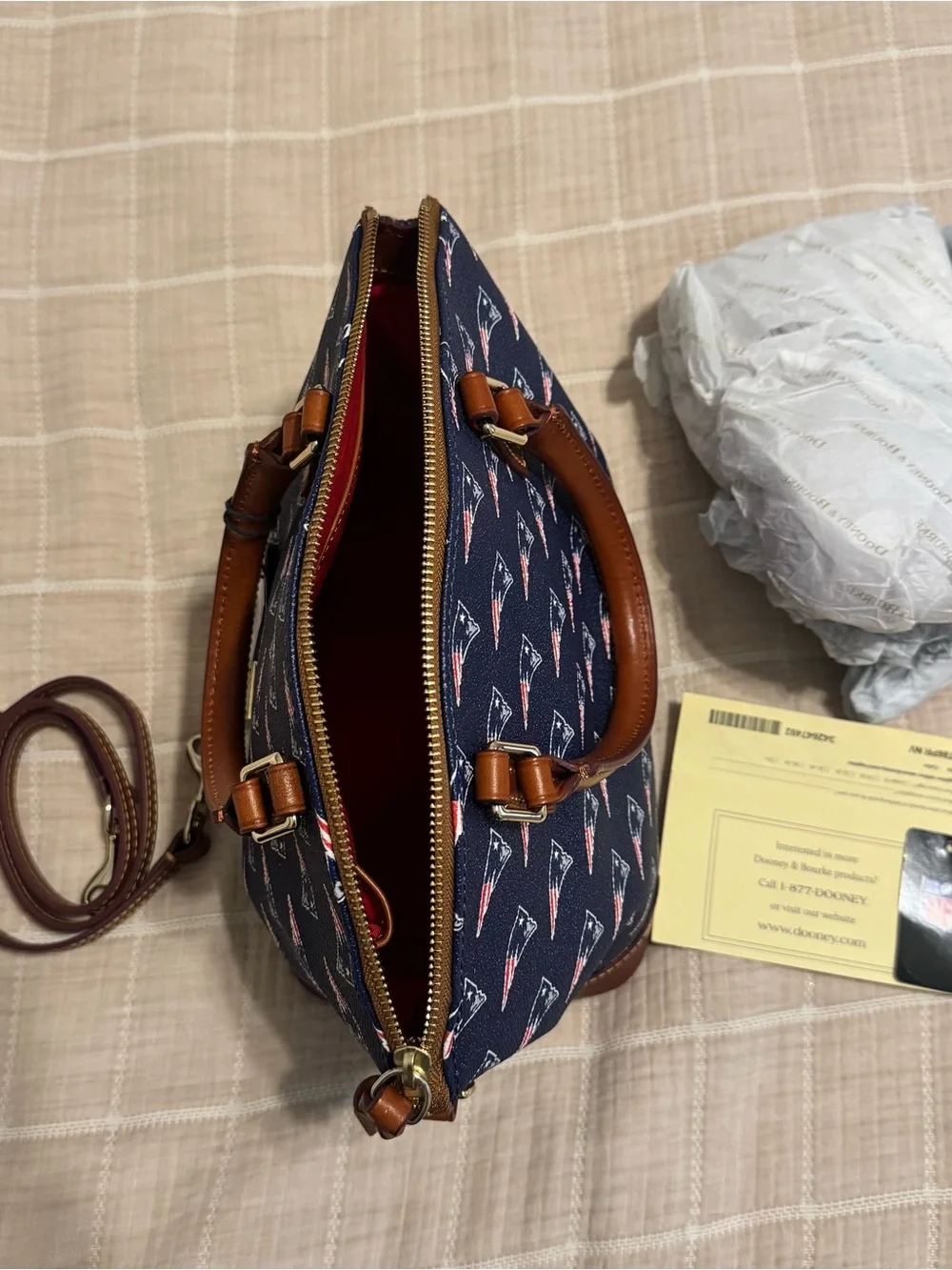 Dooney & Bourke nwt official